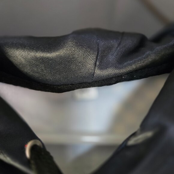 Ubix Now Women's UFC Graphic Crop Hoodie Pullover Black Women's XL New w/o Tags - Picture 3 of 14